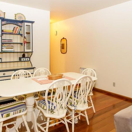Apartamento Amplo E Aconchegante Na Av Das Hortencias No Centro De Gramado Exterior foto